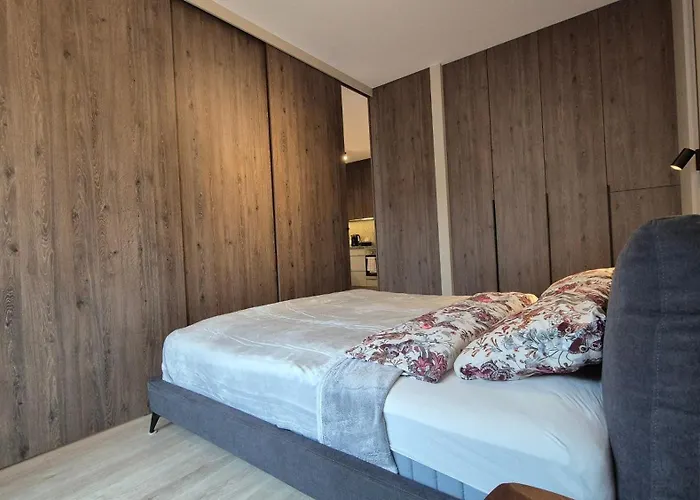 Διαμέρισμα Luxurious Almond Apartment, Self Check-in 24h, Free Parking, Air-conditioning
