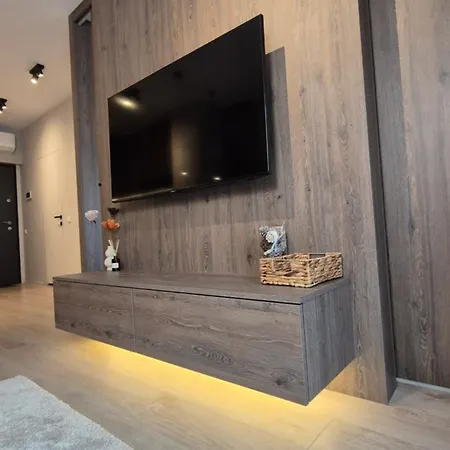 Luxurious Almond Apartment, Self Check-in 24h, Parking, Air-conditioning Apartment Poznan