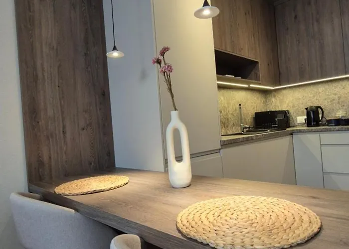 Apartamento Luxurious Almond Apartment, Self Check-in 24h, Free Parking, Air-conditioning Poznań